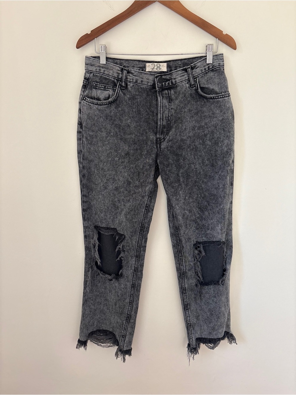 We The Free Distressed Straight-Leg Jeans in Charcoal Gray - Picture 5 of 9